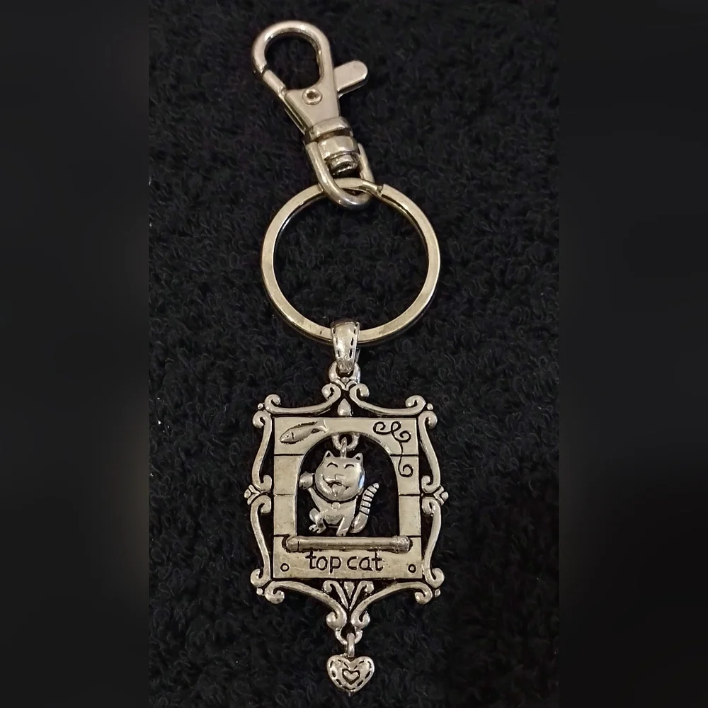 Top Cat Silver Keychain Pendant – Cat Lover Accessory
